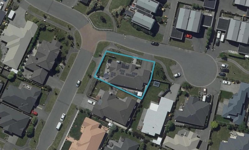 11 Sienna Court, Aidanfield, Christchurch - Carousel 1