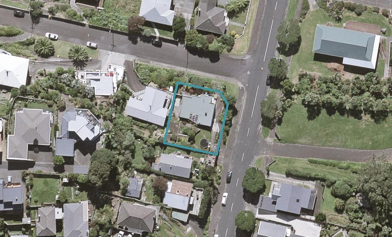 50 Pioneer Road, Moturoa, New Plymouth - Carousel 1