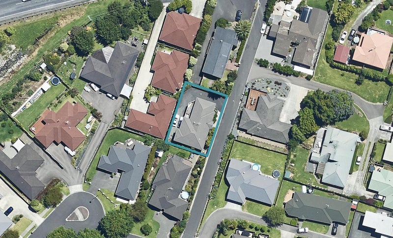 85 Kinloch Way, Bethlehem, Tauranga - Carousel 1