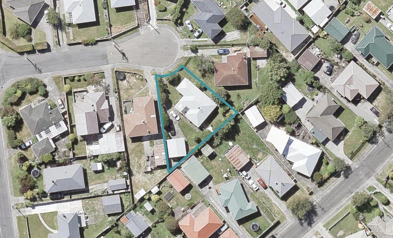 8 Kim Street, Wainuiomata, Lower Hutt - Carousel 1