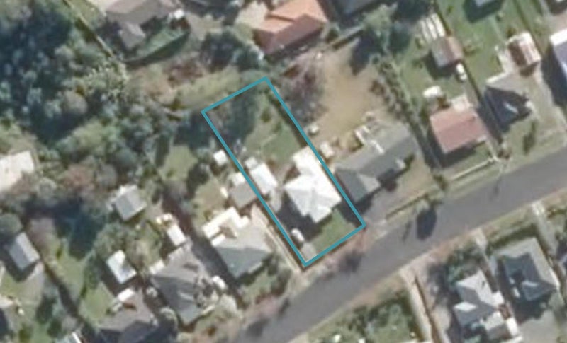 11 Montgomery Avenue, Onerahi, Whangarei - Carousel 1