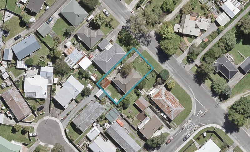 18 Moeraki Road, Maoribank, Upper Hutt - Carousel 1