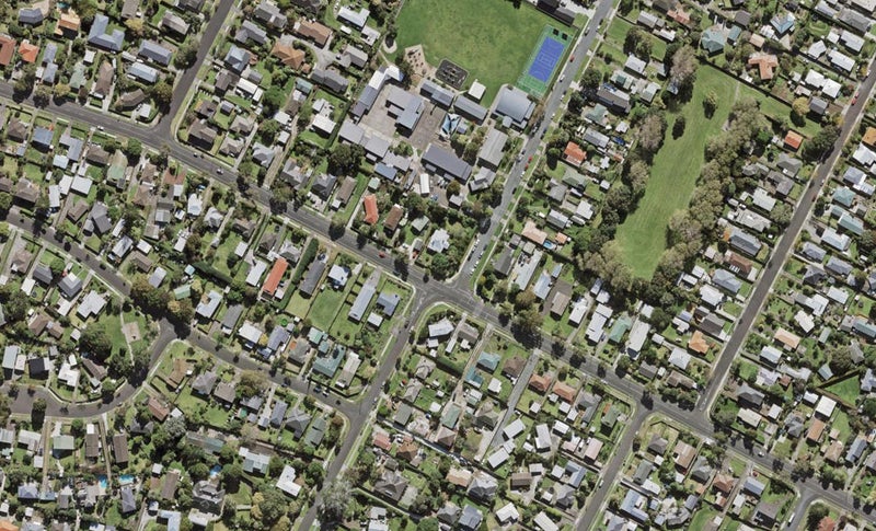39C Muir Avenue, Mangere Bridge, Auckland - Carousel 1