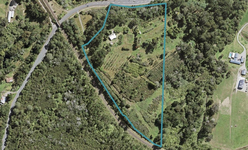 792 Swanson Road, Swanson, Auckland - Carousel 1