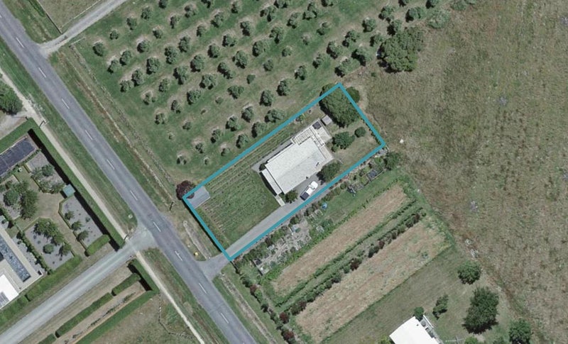 49 Oxford Street, Martinborough - Carousel 1