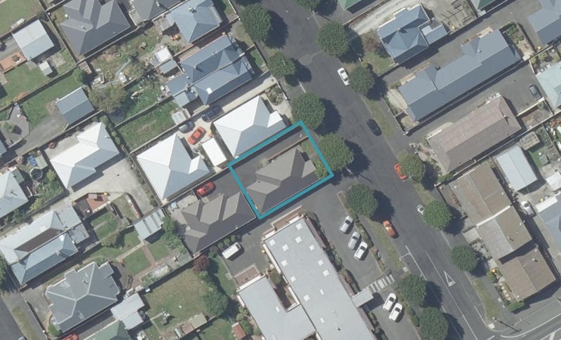 11A Law Street, Caversham, Dunedin - Carousel 1