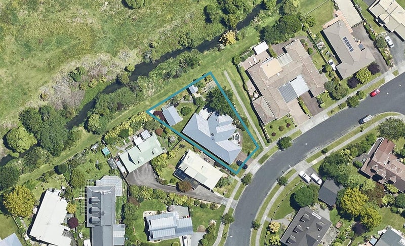 6 Gemini Place, Kawaha Point, Rotorua - Carousel 1