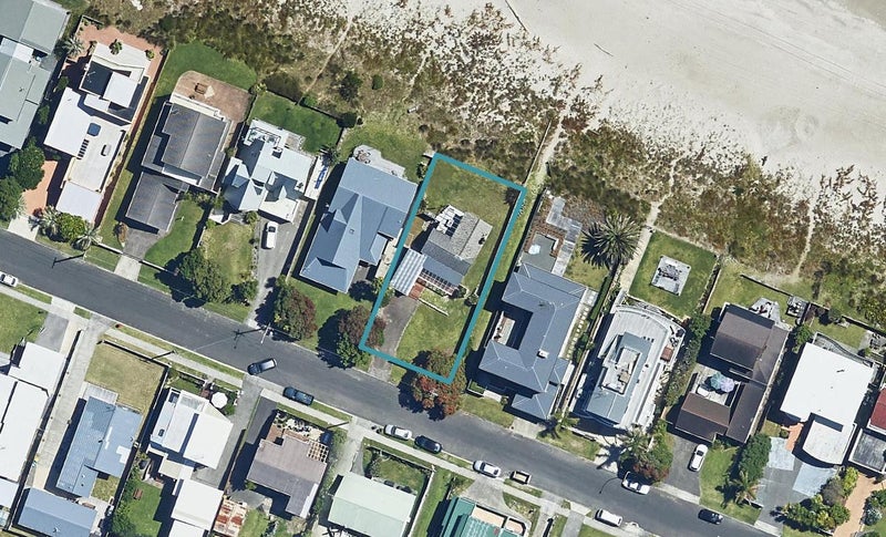 19 Motiti Road, Papamoa Beach, Papamoa - Carousel 1