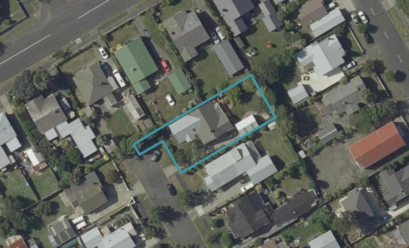 1 Burns Avenue, Takaro, Palmerston North - Carousel 1