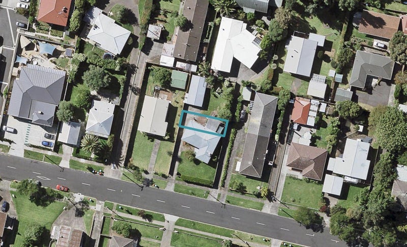 18D Kings Road, Panmure, Auckland - Carousel 1