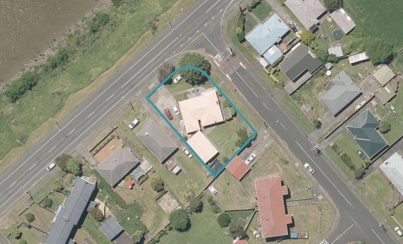 217 Anzac Parade, Whanganui East, Whanganui - Carousel 1