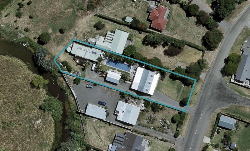 38 Airini Road, Waimarama, Havelock North - Carousel 1