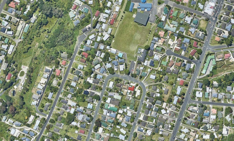 39 Henderson Crescent, Parkvale, Tauranga - Carousel 1