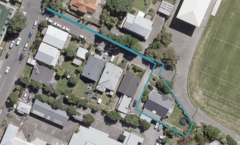 8 Kirks Avenue, Petone, Lower Hutt - Carousel 1