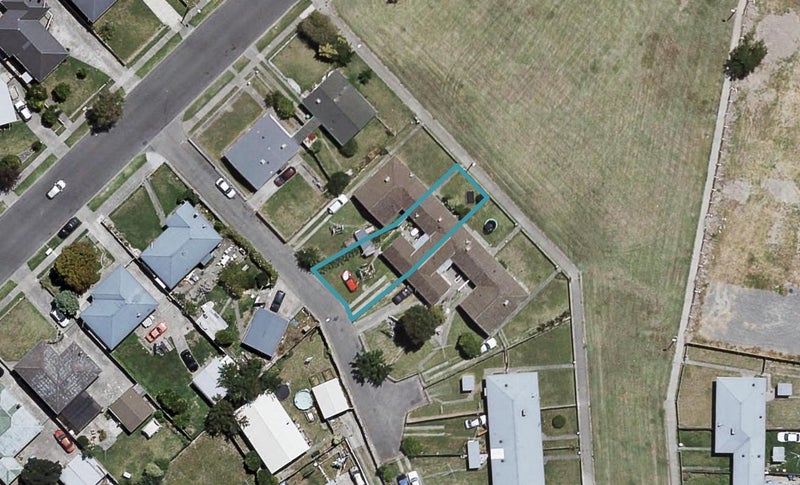 5 Roberts Terrace, Onekawa, Napier - Carousel 1
