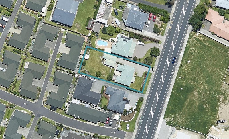 18 Pyes Pa Road, Pyes Pa, Tauranga - Carousel 1