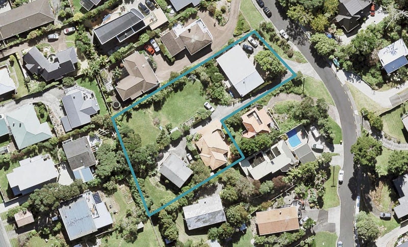 3/16 Long Bay Drive, Torbay, Auckland - Carousel 1