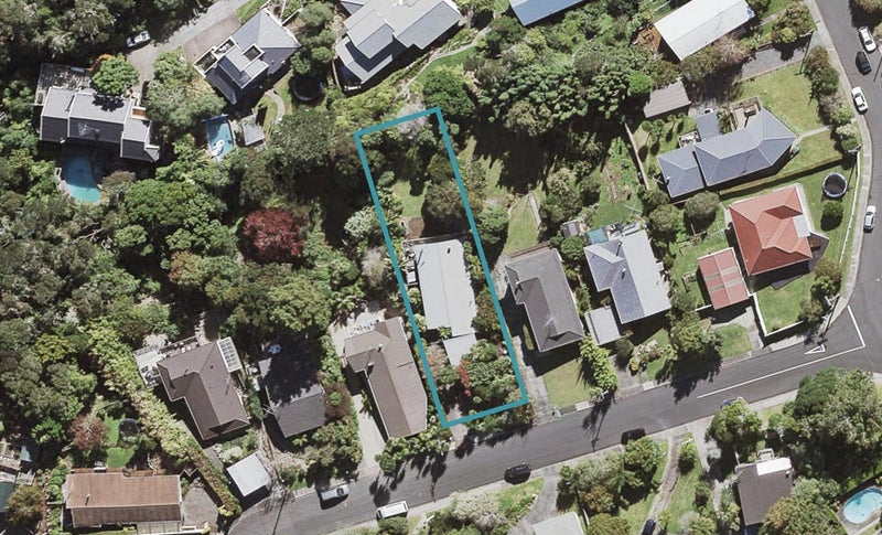 11 Catrina Avenue, Birkenhead, Auckland - Carousel 1