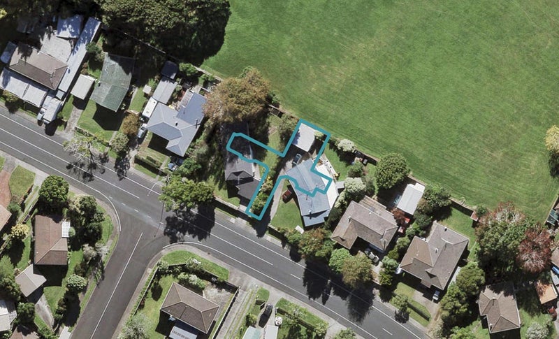42E Oreil Avenue, West Harbour, Auckland - Carousel 1