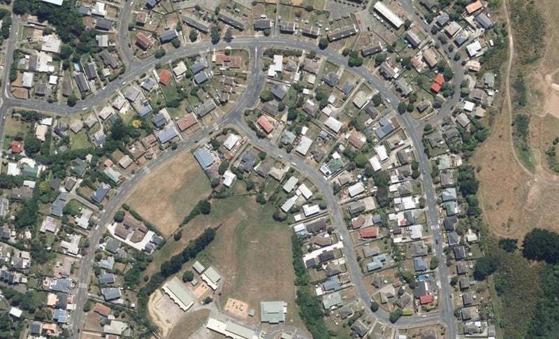 29 Paenui Street, Titahi Bay, Porirua - Carousel 1