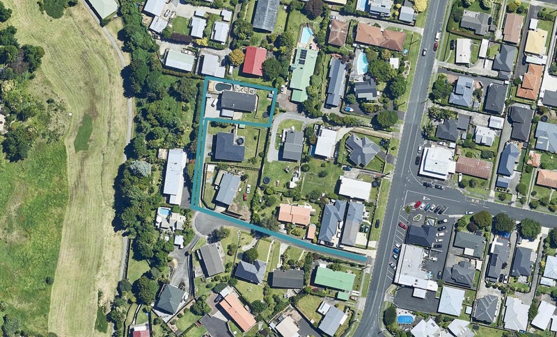 13 Jules Way, Otumoetai, Tauranga - Carousel 1