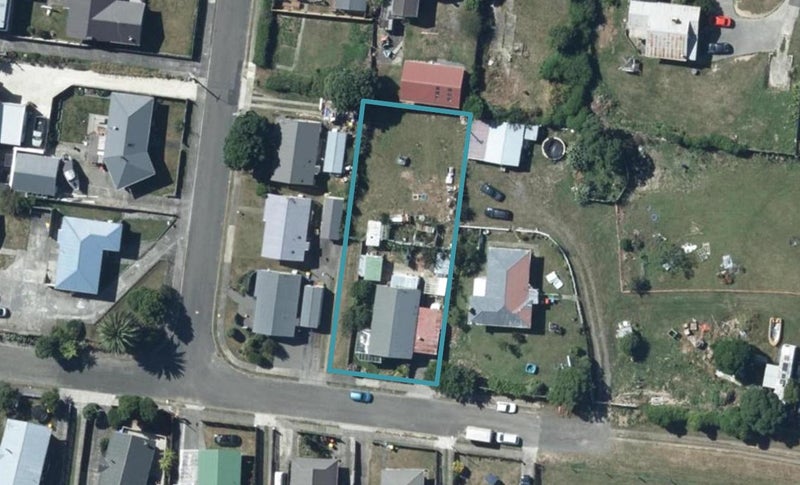 4B Te Arataura Street, Takapuwahia, Porirua - Carousel 1
