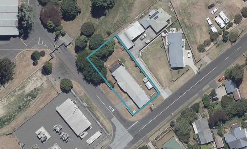 1 Waiora Terrace, Fitzroy, Hamilton - Carousel 1