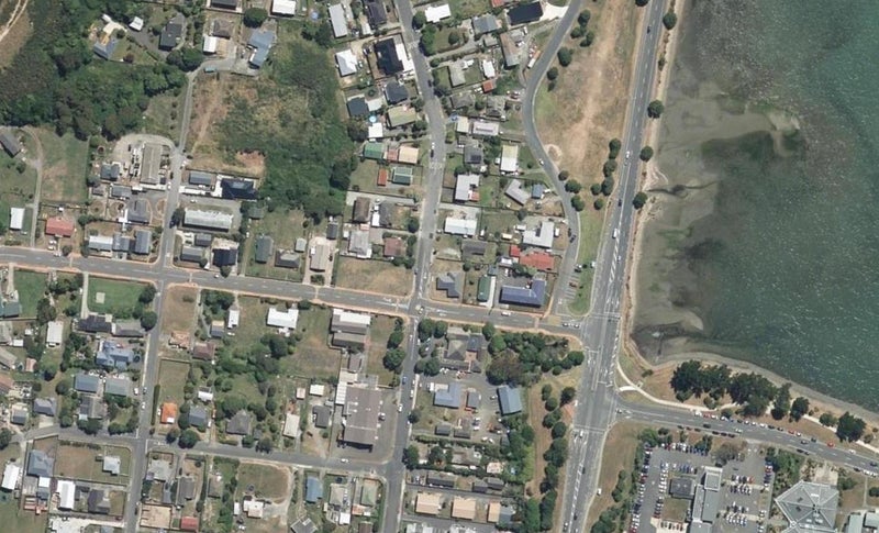 28 Ngatitoa Street, Takapuwahia, Porirua - Carousel 1