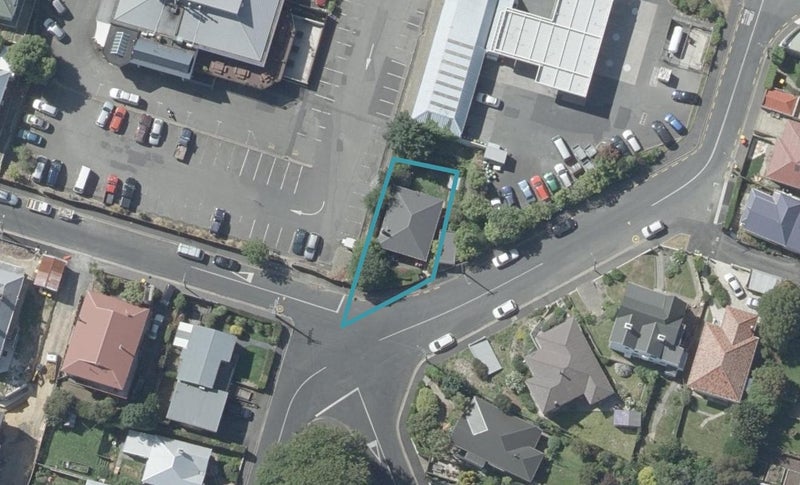 32 Lawrence Street, Mornington, Dunedin - Carousel 1