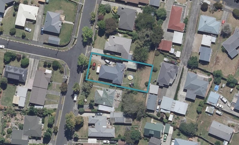 72 Aurora Terrace, Hillcrest, Hamilton - Carousel 1