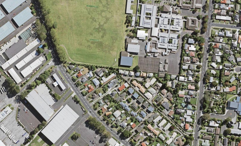 10N Rathgar Road, Henderson, Auckland - Carousel 1