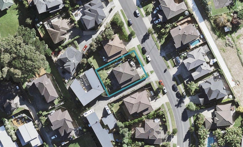 74 Rising Parade, Fairview Heights, Auckland - Carousel 1