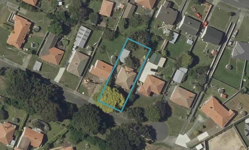 9 Wharenui Terrace, Roslyn, Palmerston North - Carousel 1