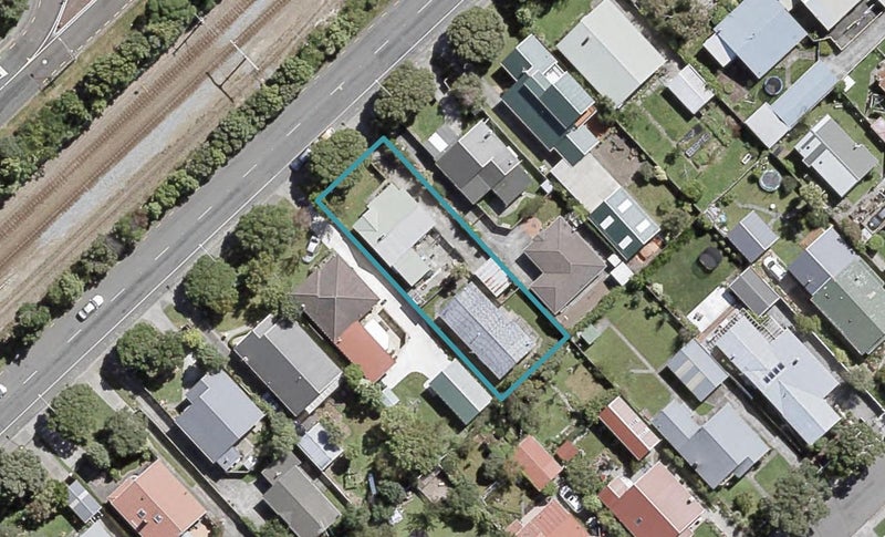 2/52 Cambridge Terrace, Waiwhetu, Lower Hutt - Carousel 1