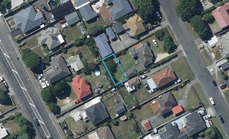 6/12 Mana Avenue, Titahi Bay, Porirua - Carousel 1