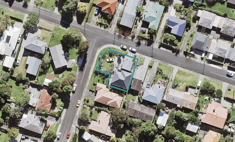 6 Hinau Street, New Lynn, Auckland - Carousel 1
