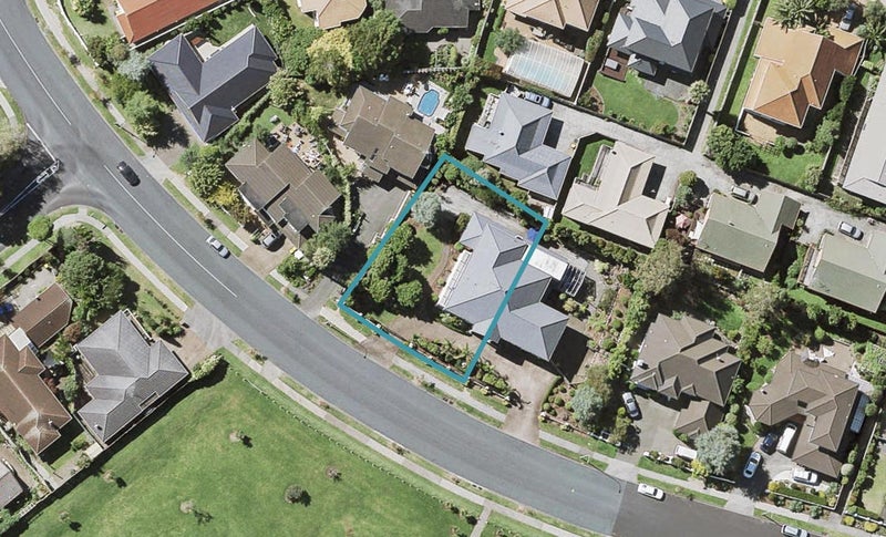 33 Clydesdale Avenue, Somerville, Manukau - Carousel 1
