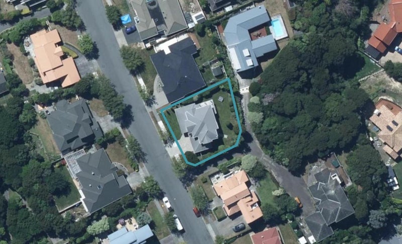 21 Samwell Drive, Whitby, Porirua - Carousel 1