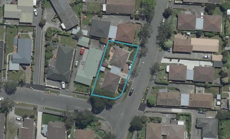 1/11 Salford Avenue, Redwood, Christchurch - Carousel 1