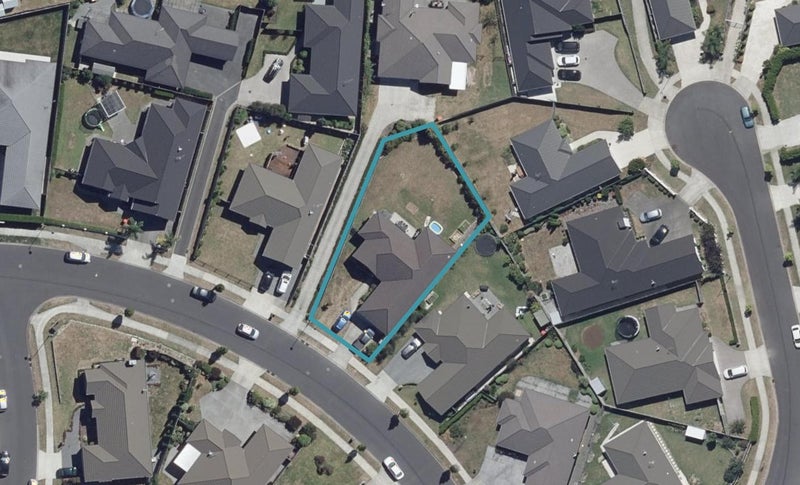 31 Tallentire Crescent, Huntington, Hamilton - Carousel 1