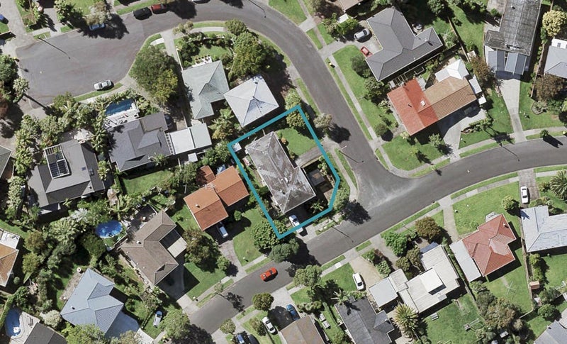 18B Galvan Avenue, Sunnyhills, Auckland - Carousel 1