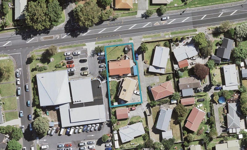 2/458 Swanson Road, Ranui, Auckland - Carousel 1