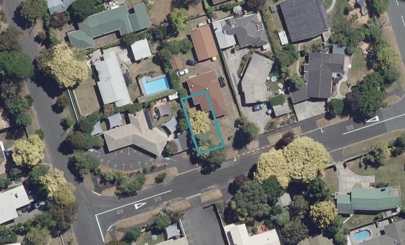 2/3 Colman Street, Queenwood, Hamilton - Carousel 1