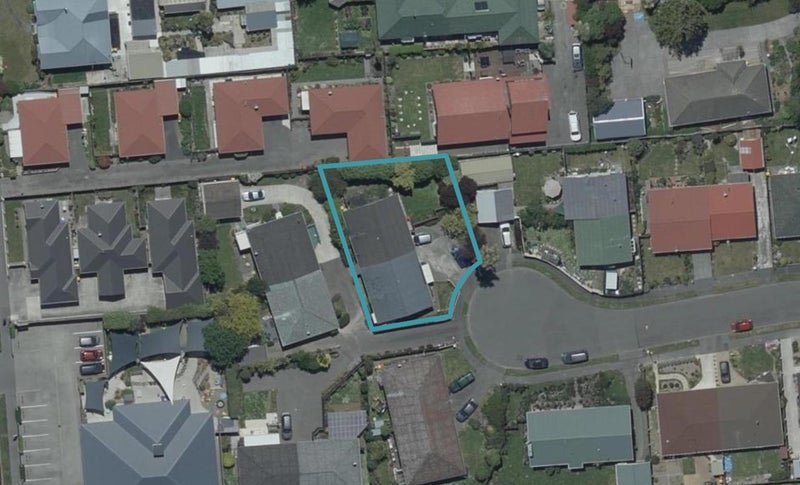 2/10 Player Place, Shirley, Christchurch - Carousel 1