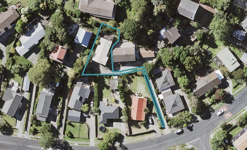 104A Oaktree Avenue, Browns Bay, Auckland - Carousel 1