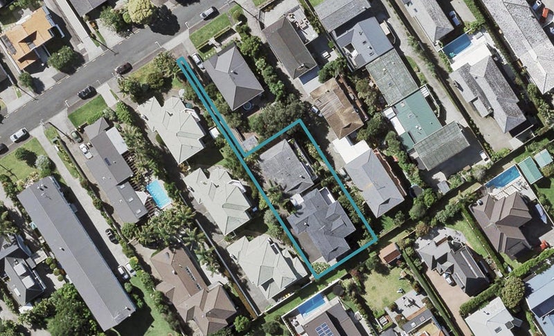 1/19A Sanders Avenue, Takapuna, Auckland - Carousel 1