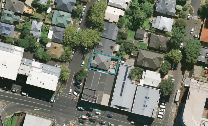 2 Parkfield Terrace, Grafton, Auckland - Carousel 1