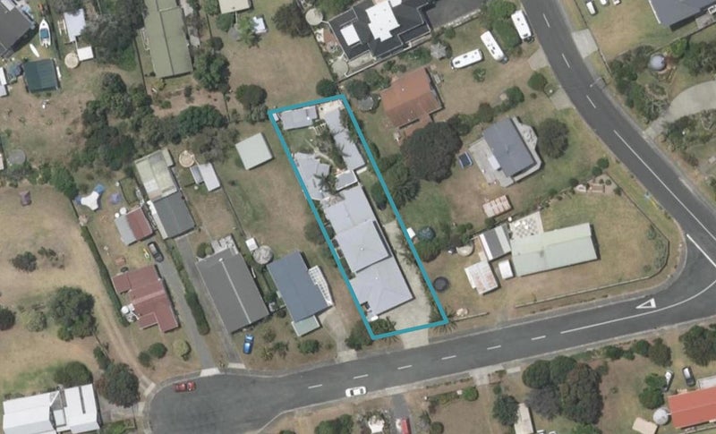 4 Pinewood Place, Mangawhai Heads, Mangawhai - Carousel 1