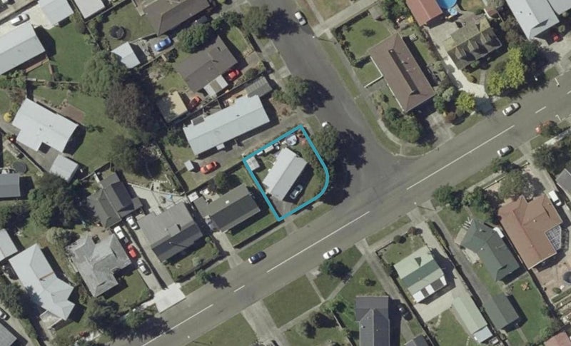 2 Colonial Place, Kelvin Grove, Palmerston North - Carousel 1