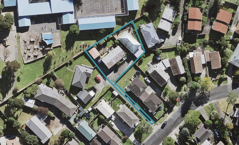 2/25 Simon Ellice Drive, Bayview, Auckland - Carousel 1